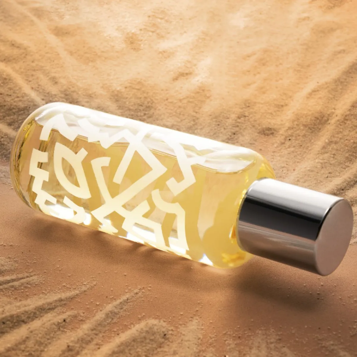 Nathalie Lorson | Houtachtig | Perfume Lounge Cycle 002 - eau de parfum