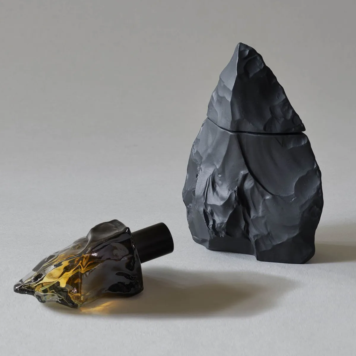 Leer | Perfume Lounge Dark: glass - eau de parfum