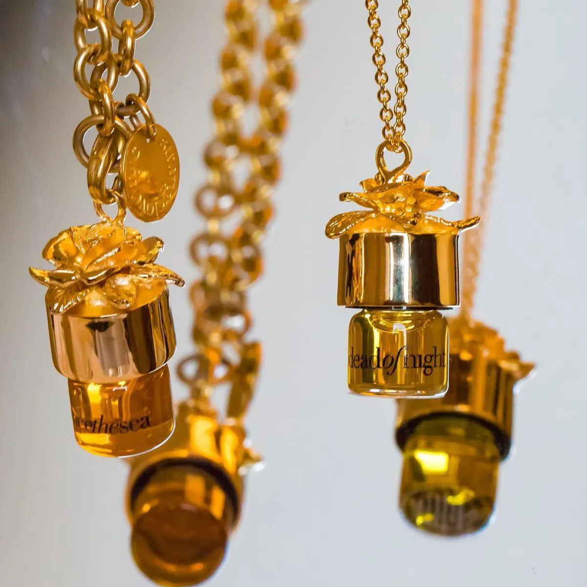 Voor Haar | Christophe Laudamiel | Perfume Lounge deadofnight - necklace medium