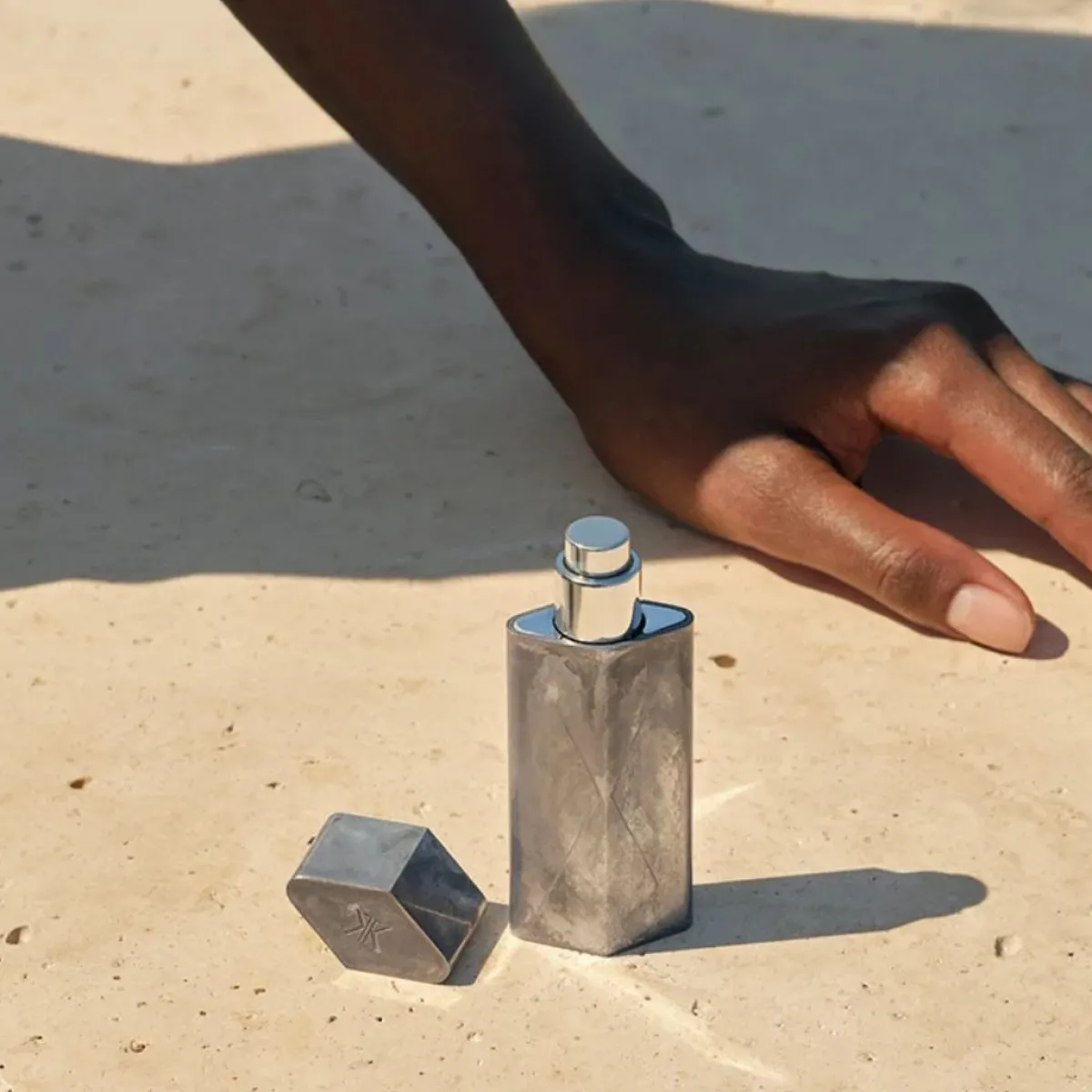 Voor Haar | Voor Hem | Perfume Lounge Globe Trotter zinc - travel size