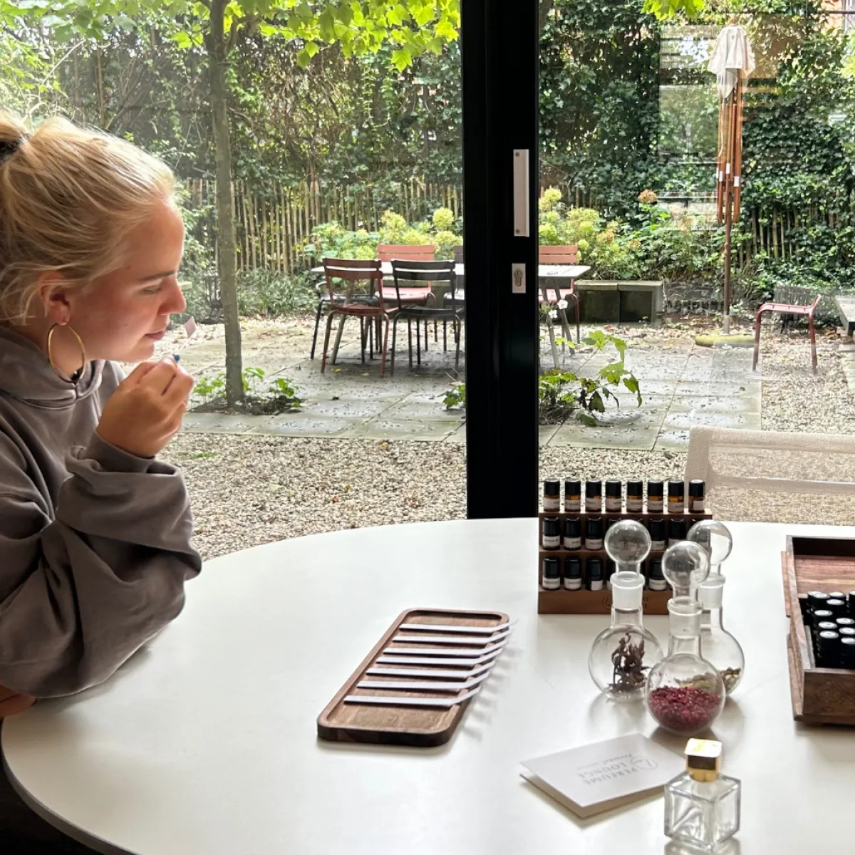 Voor Hem | Cadeaubonnen | Perfume Lounge Perfume Discovery - cadeaubon