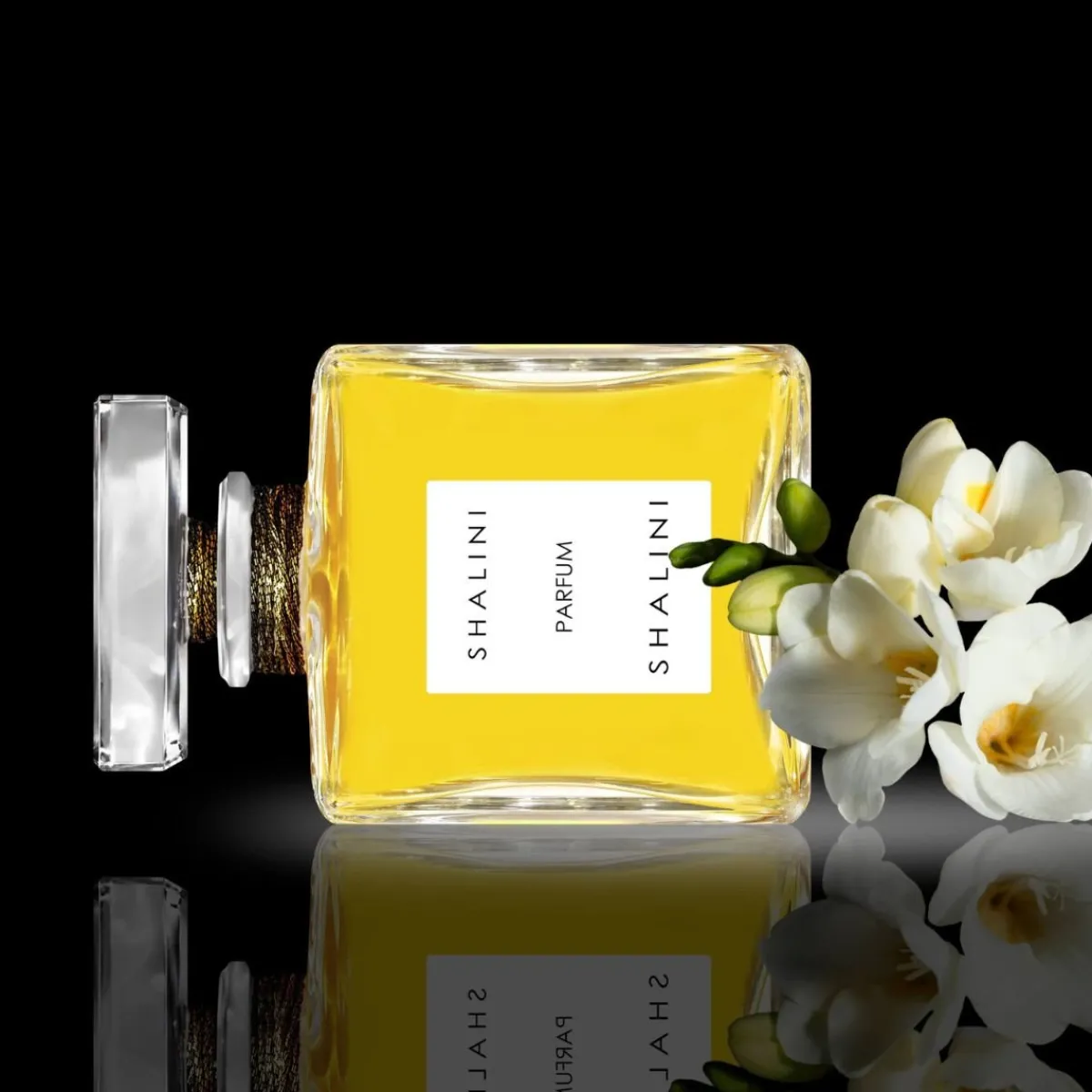 Voor Haar | Perfume Lounge Shalini glass stopper - extrait de parfum